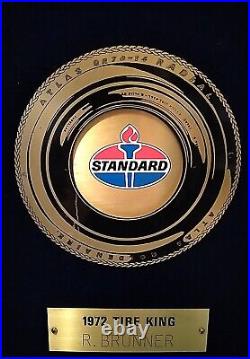Vintage 1972 Standard Oil Atlas Goldenaire Radial Tire King Award Plaque